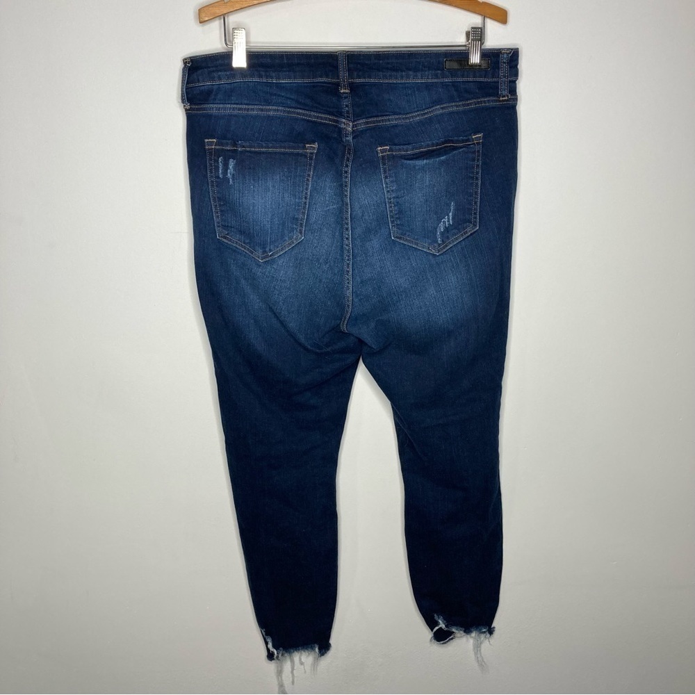 Ms.โ Cello distressed skinny jeans size 18 - Picture 5 of 6